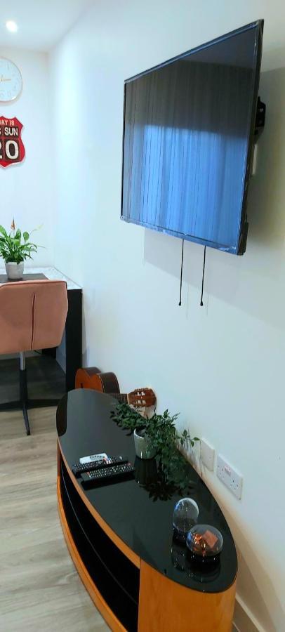 Great Studio Apartments - Netflix, Wifi, Digital Tv 谢菲尔德 外观 照片
