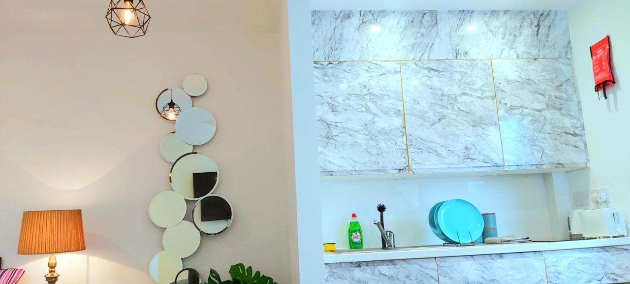 Great Studio Apartments - Netflix, Wifi, Digital Tv 谢菲尔德 外观 照片